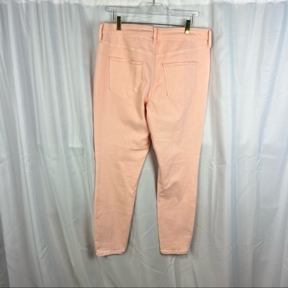 Universal Thread Peach Jeans - Picture 2 of 2